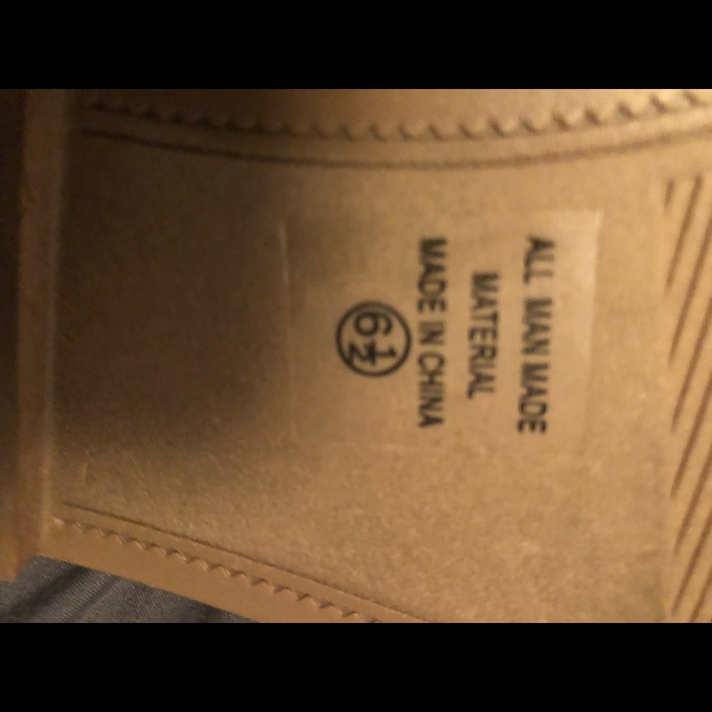 Sandals - Picture 5 of 5